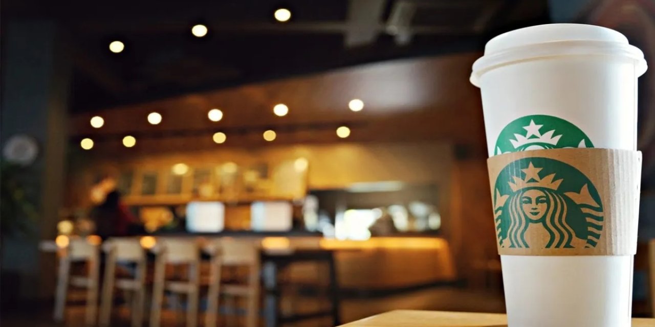 Starbucks kahve fiyatlarına yüzde 27 oranında zam yaptığını duyurdu!