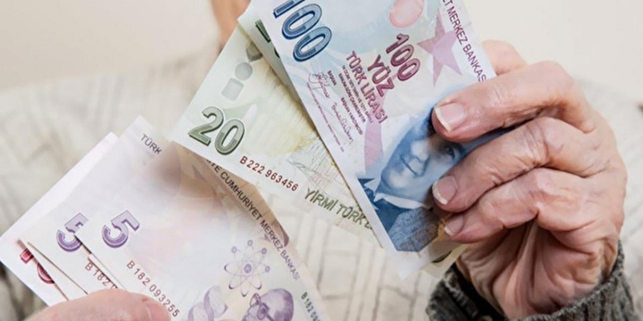 Emeklilere maaşa ek nakit ödemelerinde yeni rakamlar! Akbank, ING, TEB... Tüm emekliler yararlanabilecek!