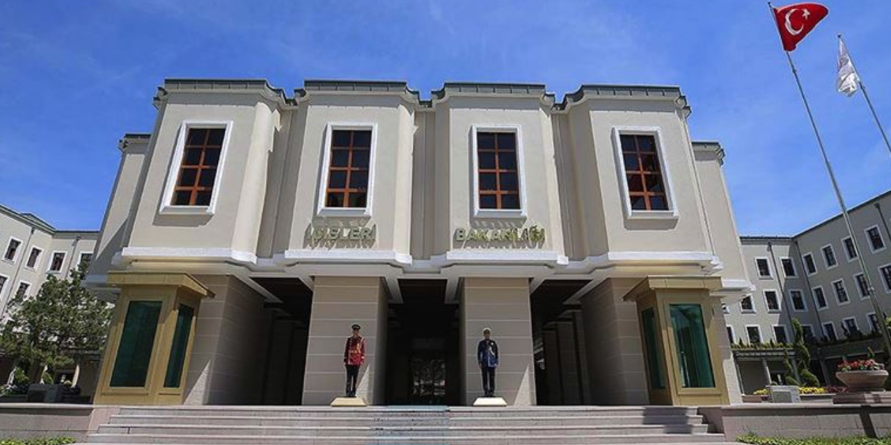 İçişleri Bakanlığı Soylu'nun sosyal medya danışmanı Emin Şen'in SGK dökümleri paylaştı