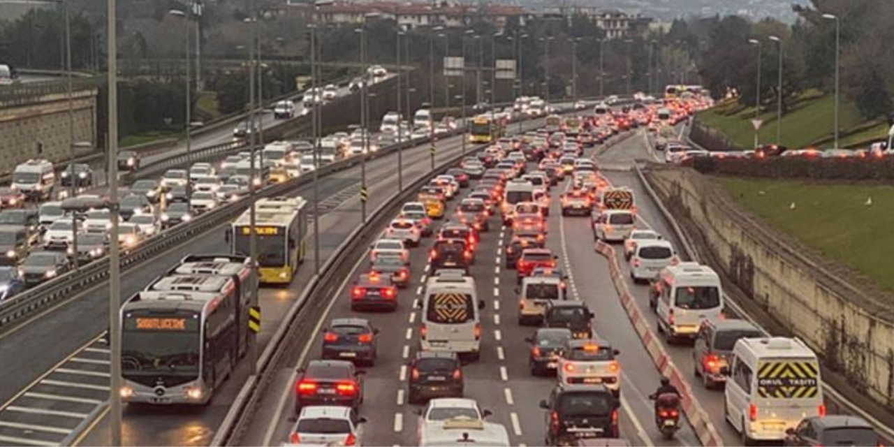 İstanbul'da yaşayanların dikkatine! Yarın bu yollar trafiğe kapanacak