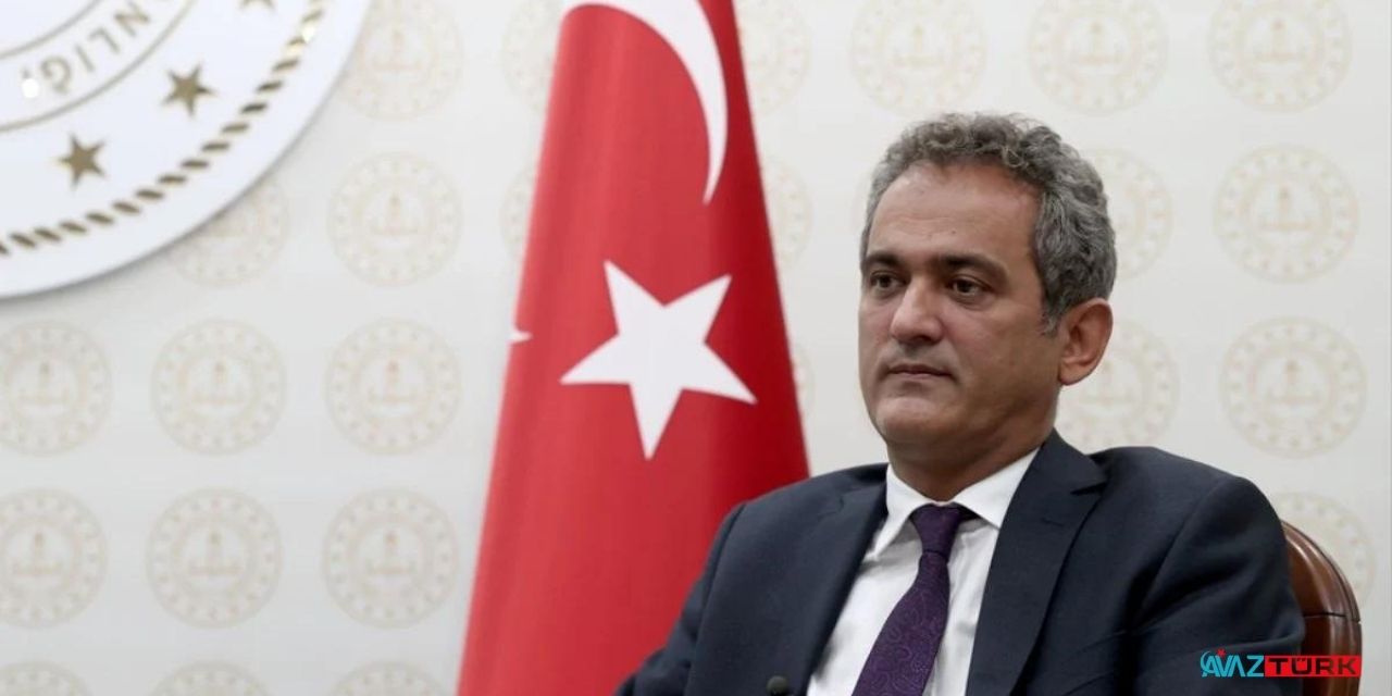 Bakan Özer hastane sınıflarındaki öğrencileri ziyaretinde 2 sürpriz açıklama yaptı