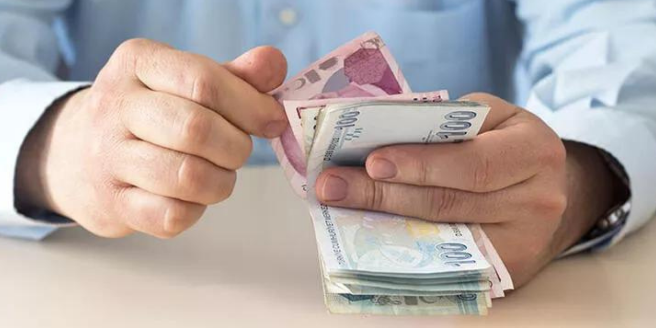 O Belediye çalışanlarına yüzde 100'ün üzerinde zam yaptığını duyurdu!