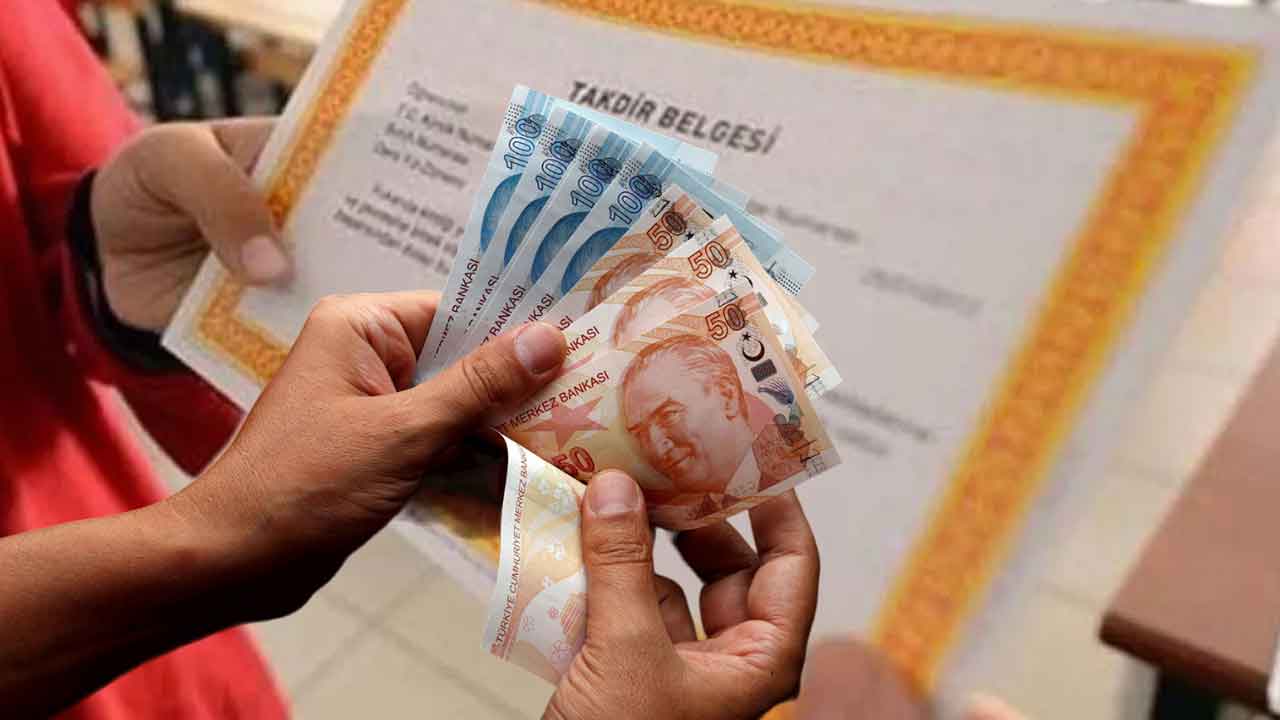 Karnesi iyi gelen öğrencilere devletten para ödülü! Başarı teşvik programı ile 81 ilde 5.103 TL başvurusu