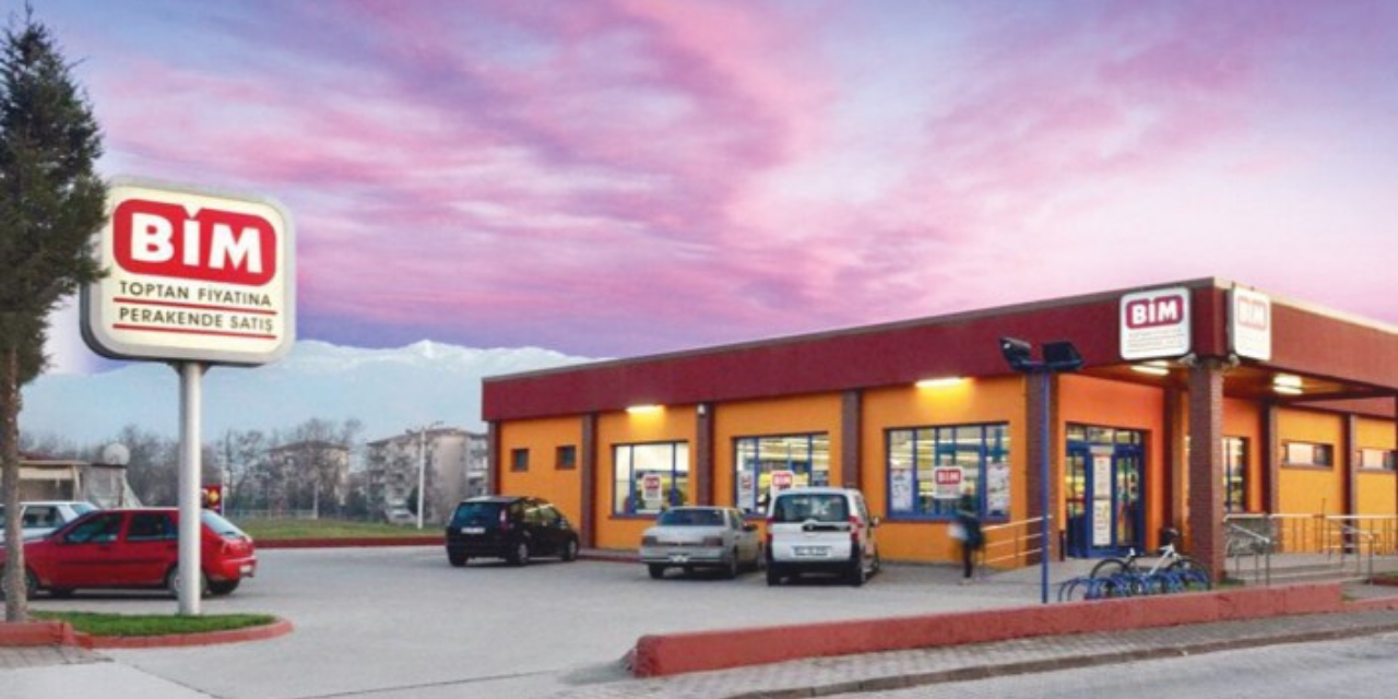 3 gün sonra BİM'e gelen televizyonun fiyatı dikkat çekti! Sıraya girmeniz gerekebilir