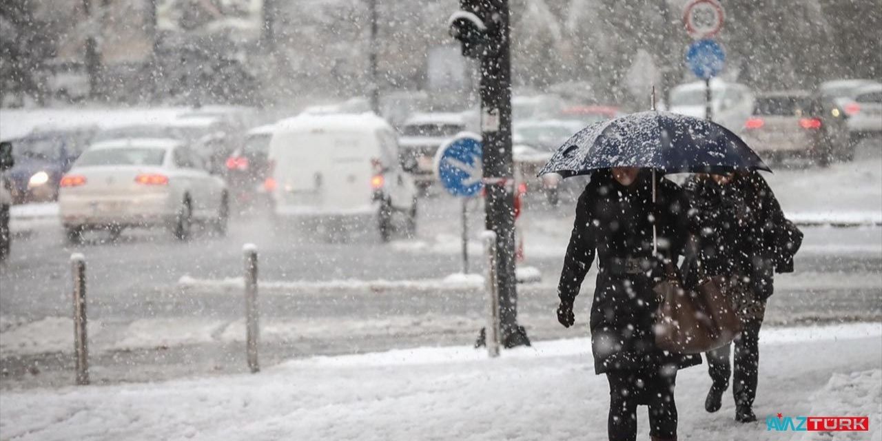 Kar yağışı sert başladı! Yağışın etkili olduğu 3 ilde yollar kapandı