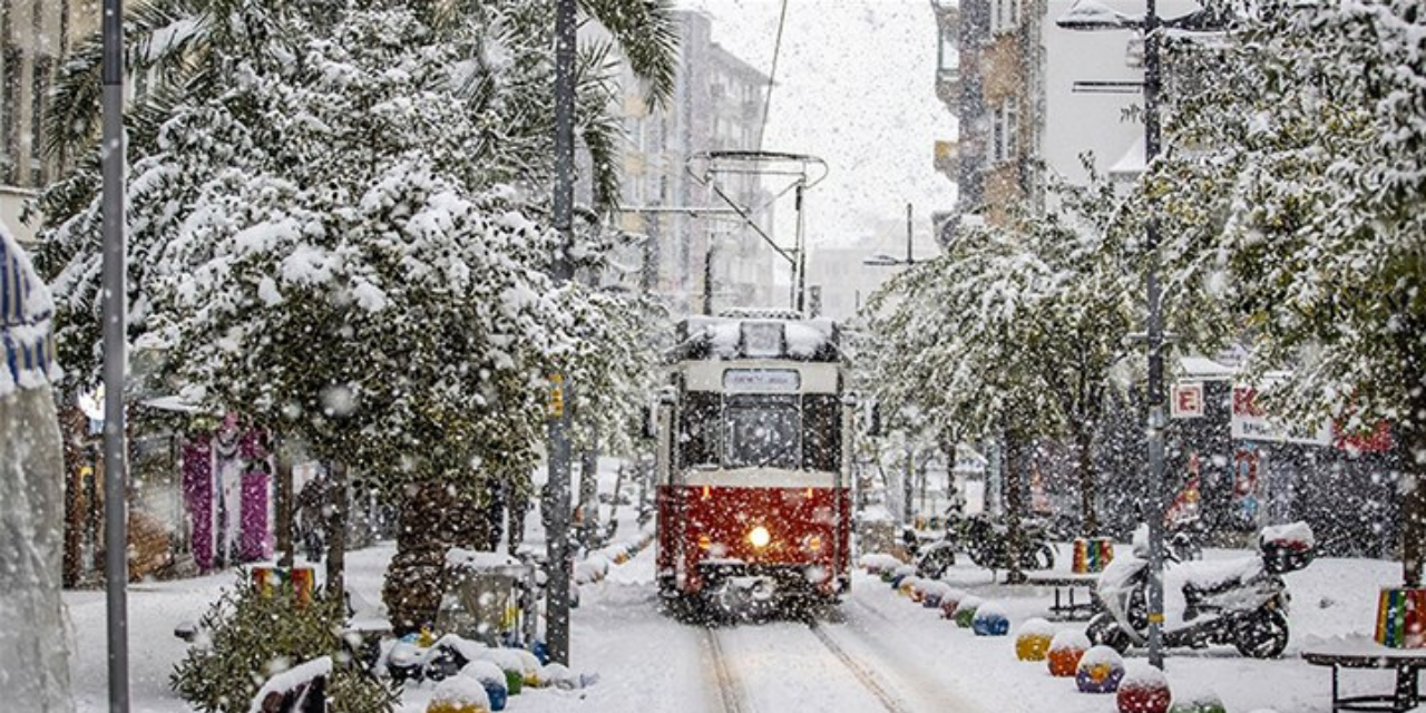 İstanbul'da beklenen an geldi! O tarihte kar geliyor