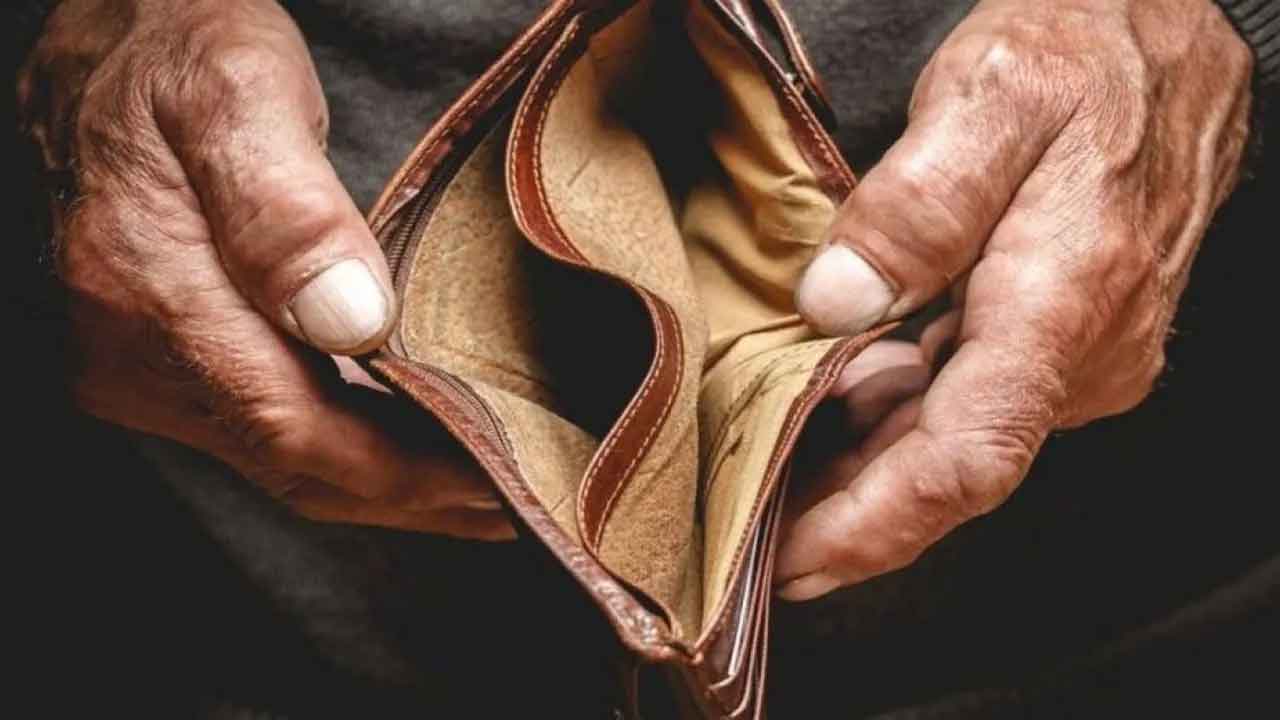 TÜRK-İŞ açıkladı Ocak ayında açlık sınırı asgari ücreti aştı