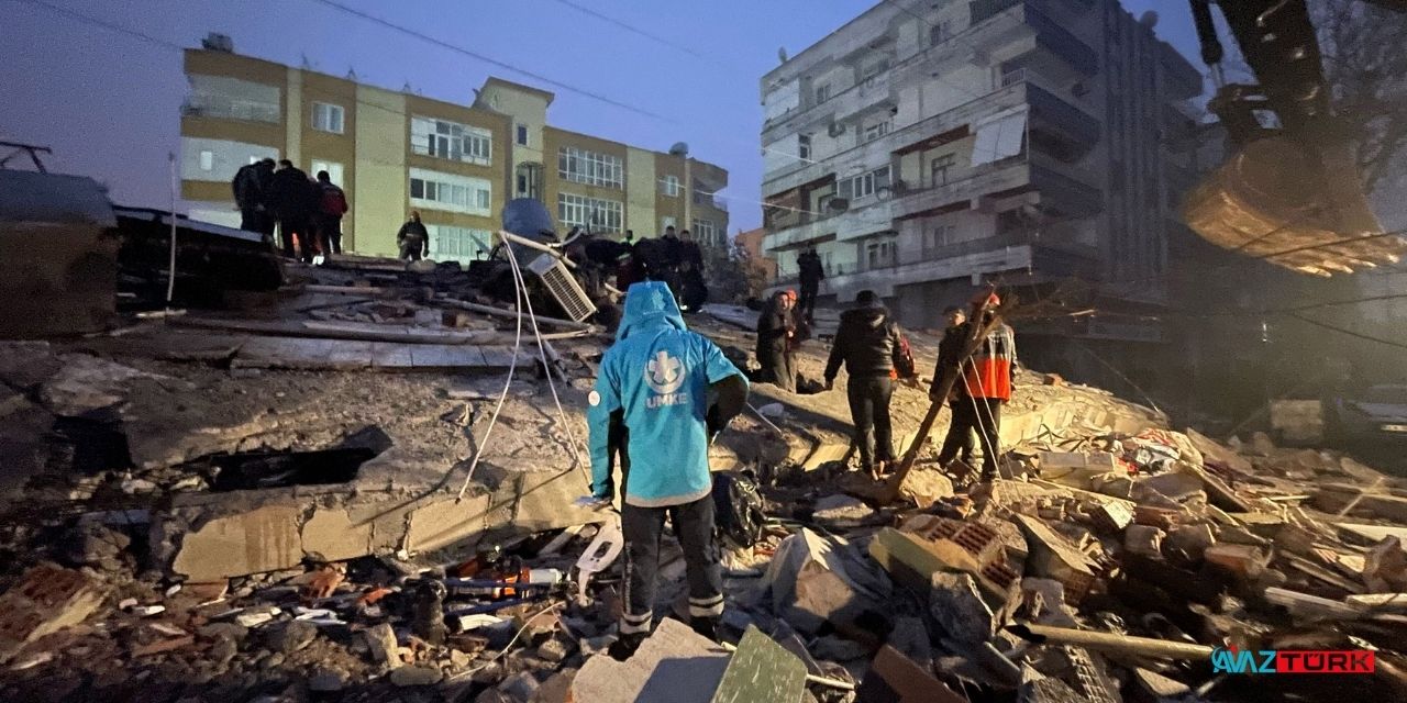 Korkunç depremde hayatını kaybedenlerin sayısı 1014'a yükseldi!