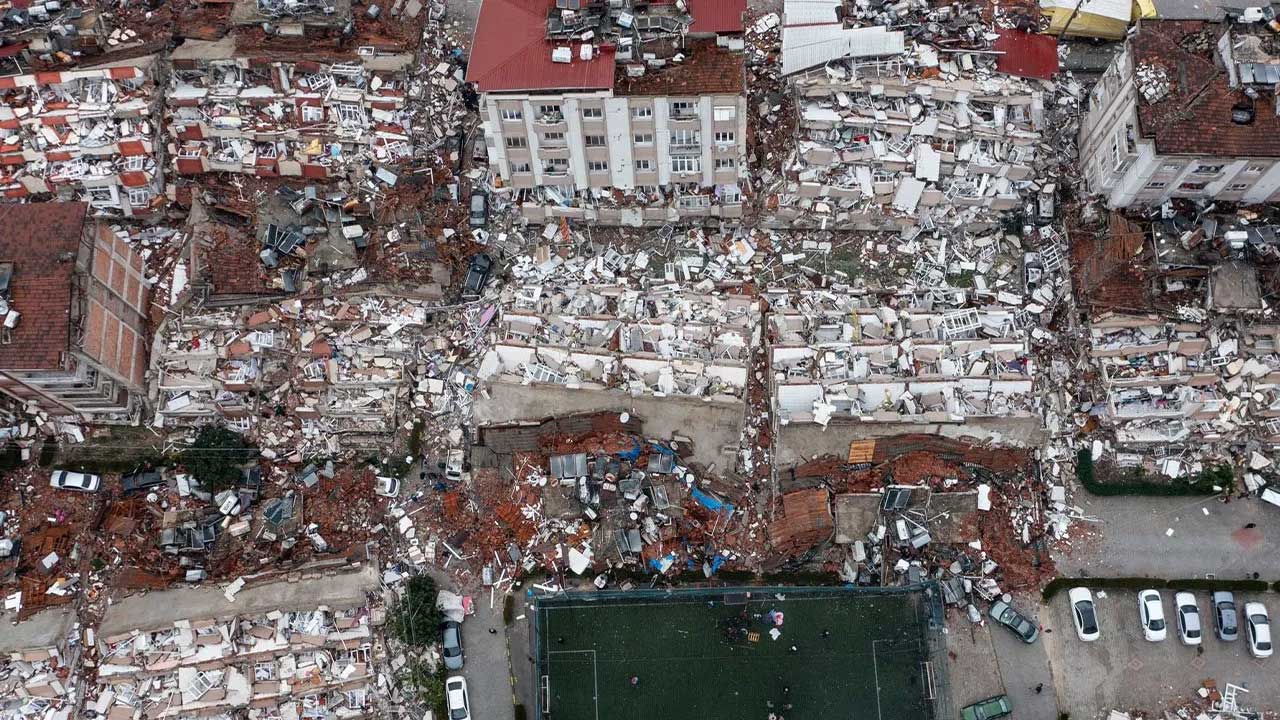 Depremde can kaybı 24.617'ye yükseldi!