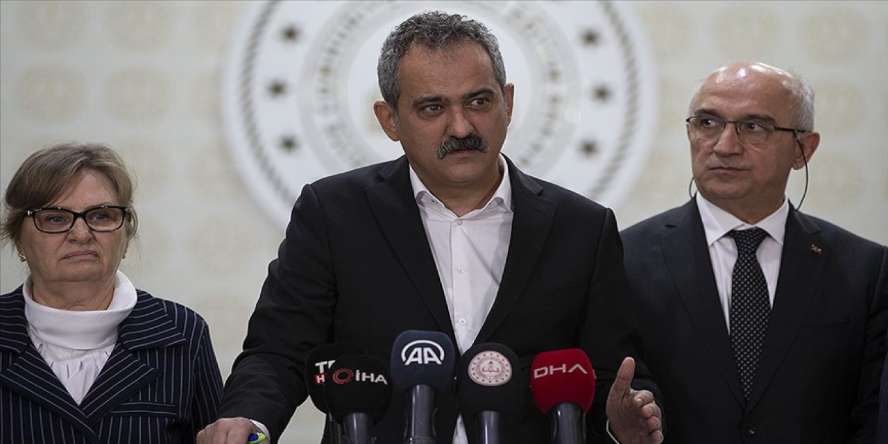 Milli Eğitim Bakanı Mahmut Özer, okulların açılacağı tarihi açıkladı!