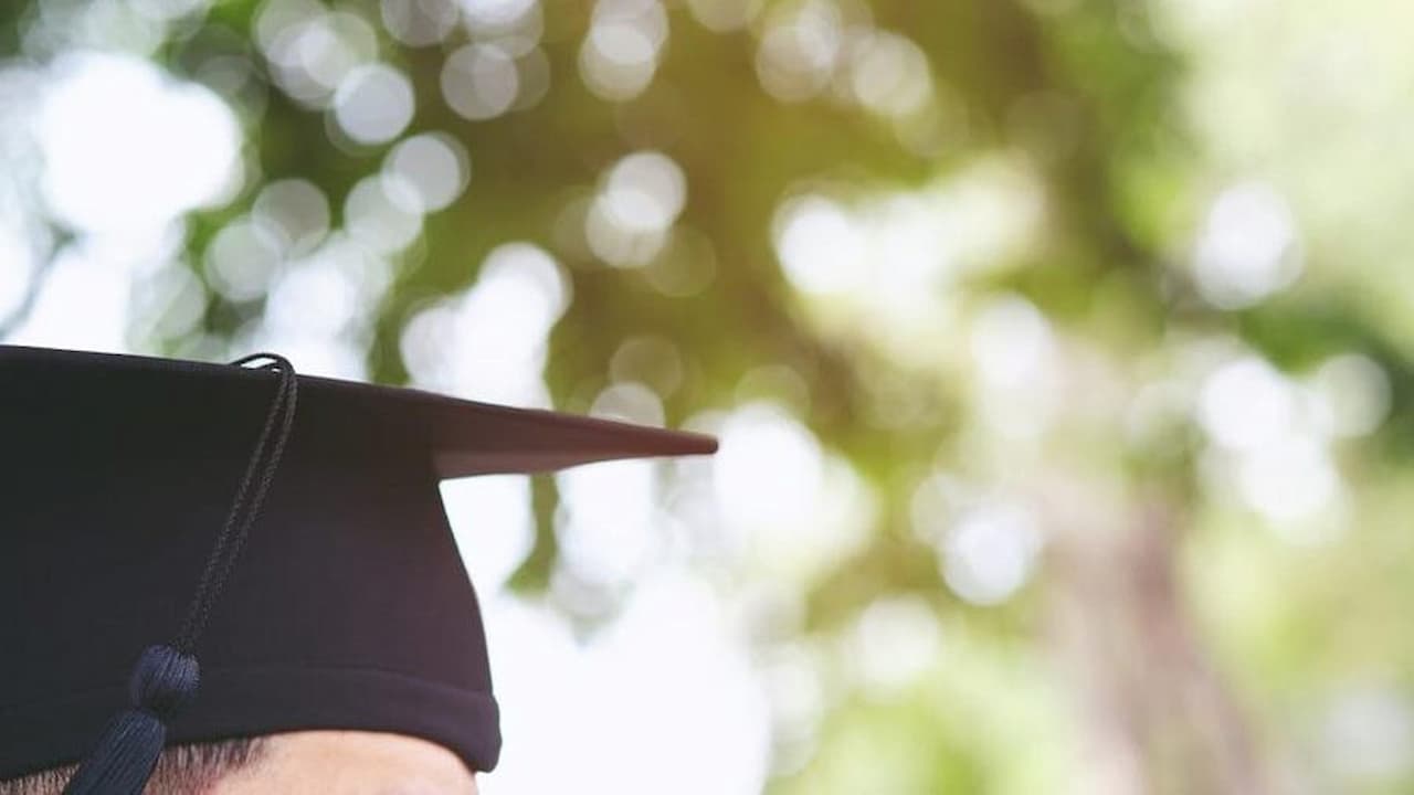 Öğrenim Kredisi Faiz Oranları: Maliyetler ve Seçenekler 2023