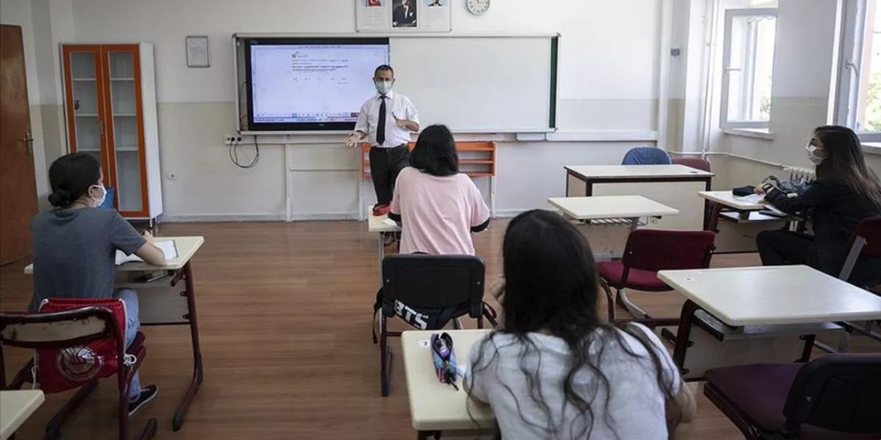 Hibrit eğitim modeli nedir? İkinci yarı yılda eğitim nasıl devam edecek? İşte ayrıntılar…