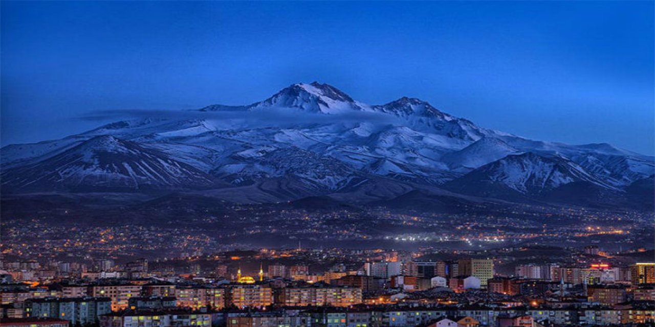 Deprem uzmanları açıkladı! Moloz yığını Erciyes Dağı'nı aşacak!