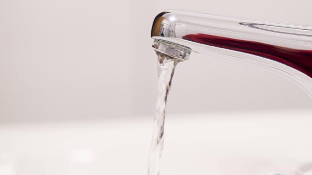 İzmir’e yerleşen depremzedelere duyuru yapıldı: Evine su bağlatacak olanları ilgilendiriyor!