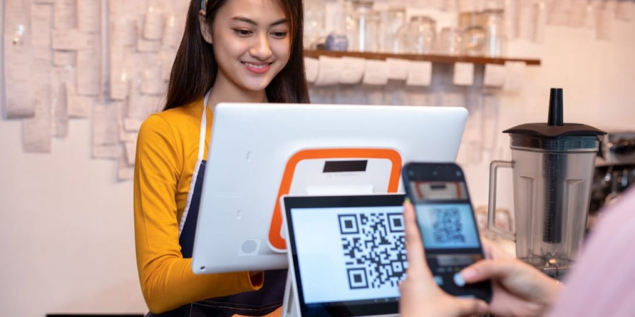 Alışverişe çıkmadan mutlaka okuyun, QR kod ile ödeme yapan herkes 100 TL kazanabilir!