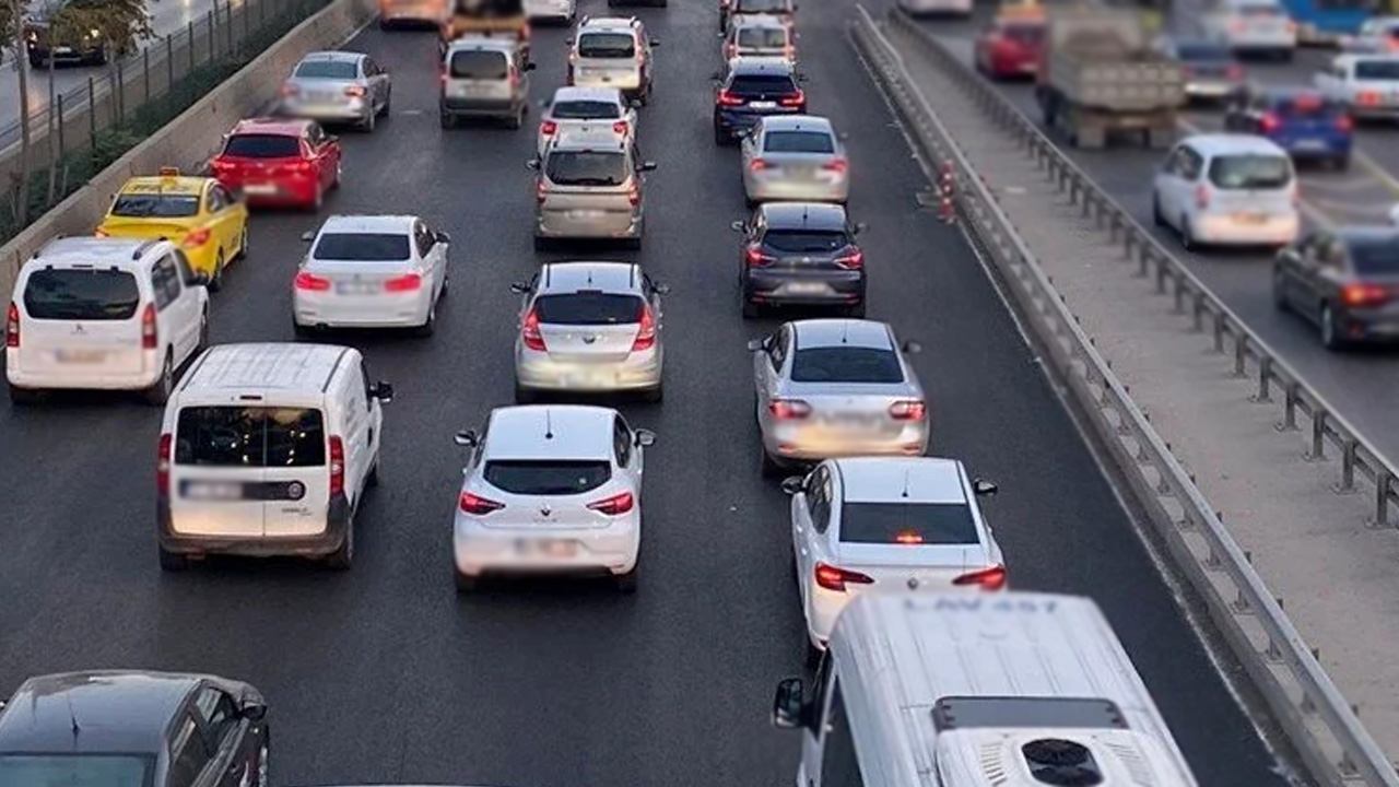 3 Yaş üzeri arabası olanlara duyuru yapıldı: 31 Mart’a kadar uygulanacak!