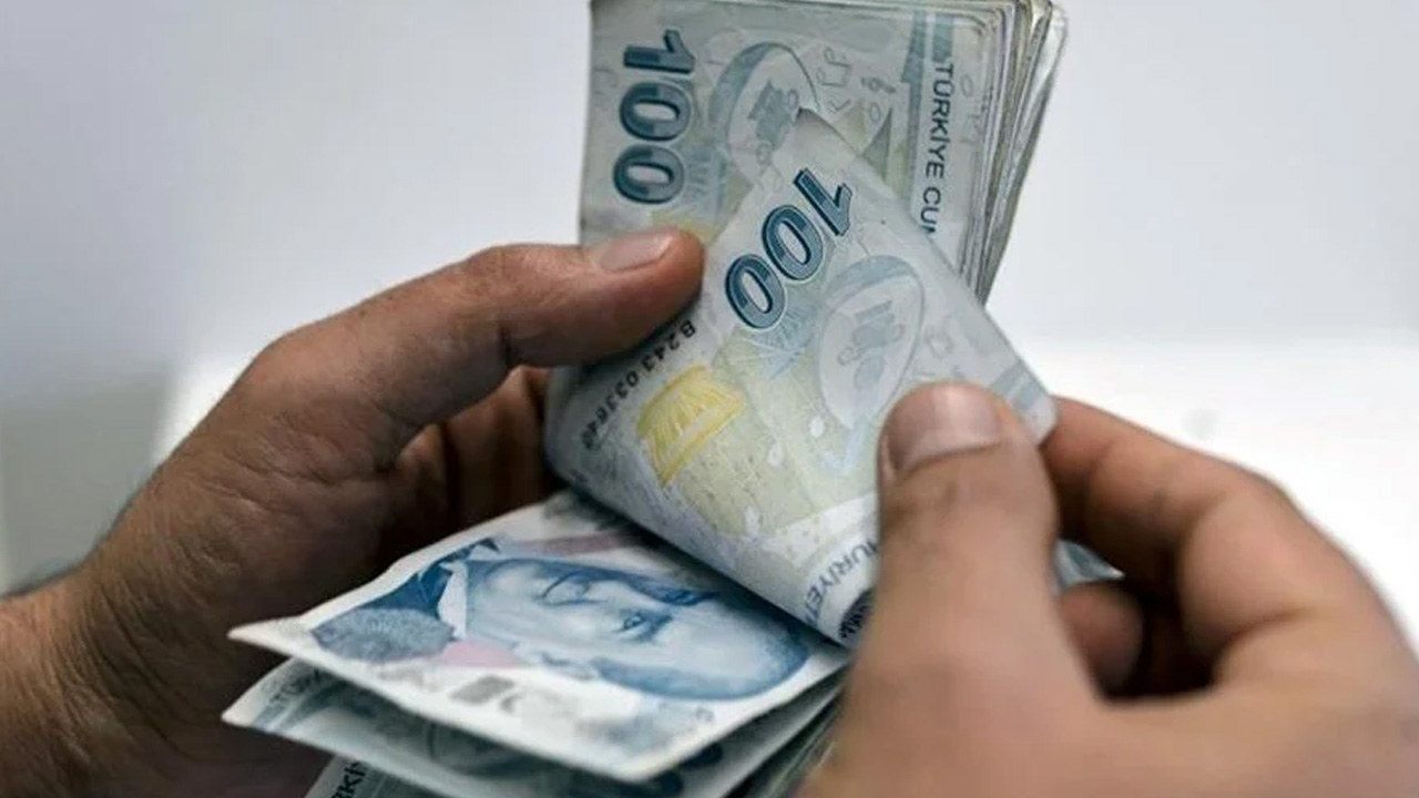 Aylık bağlama işlemleri duyurusu yapıldı: EYT hakkında yeni açıklandı!