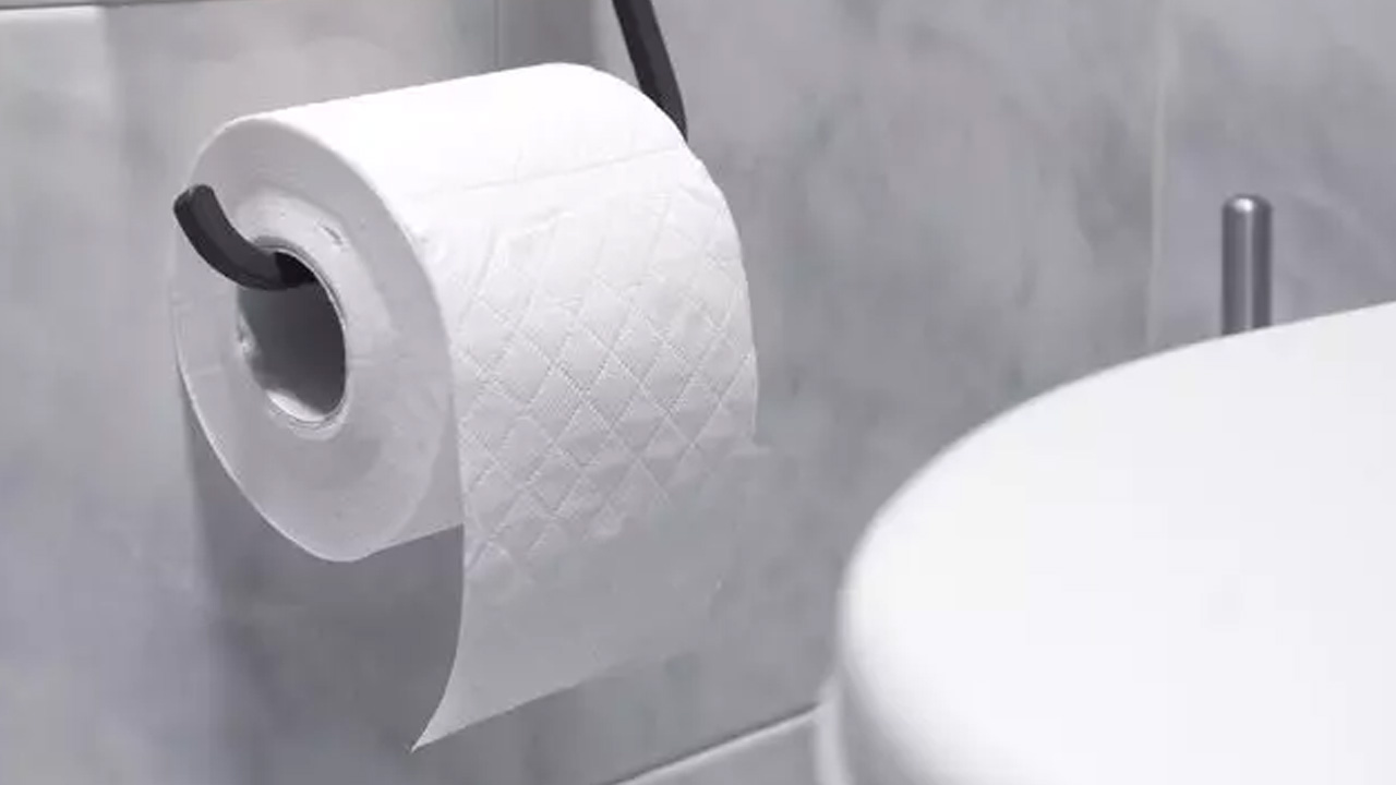 Kabarık ve beyaz tuvalet kağıdı kullananlar: Meğer buna neden oluyormuş! Öğrenince...