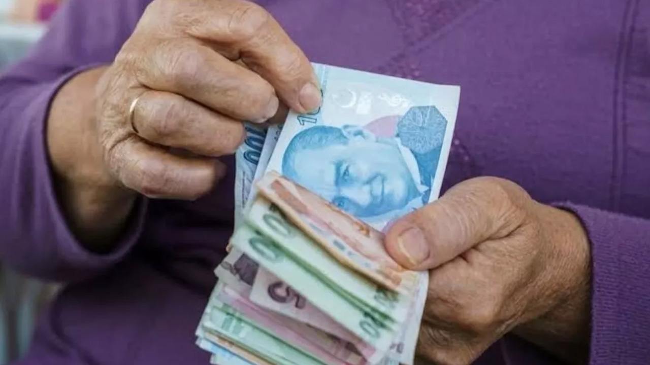 “Emekli Olur” yazısı gerekiyor mu? EYT başvuruları için duyuru yapıldı!