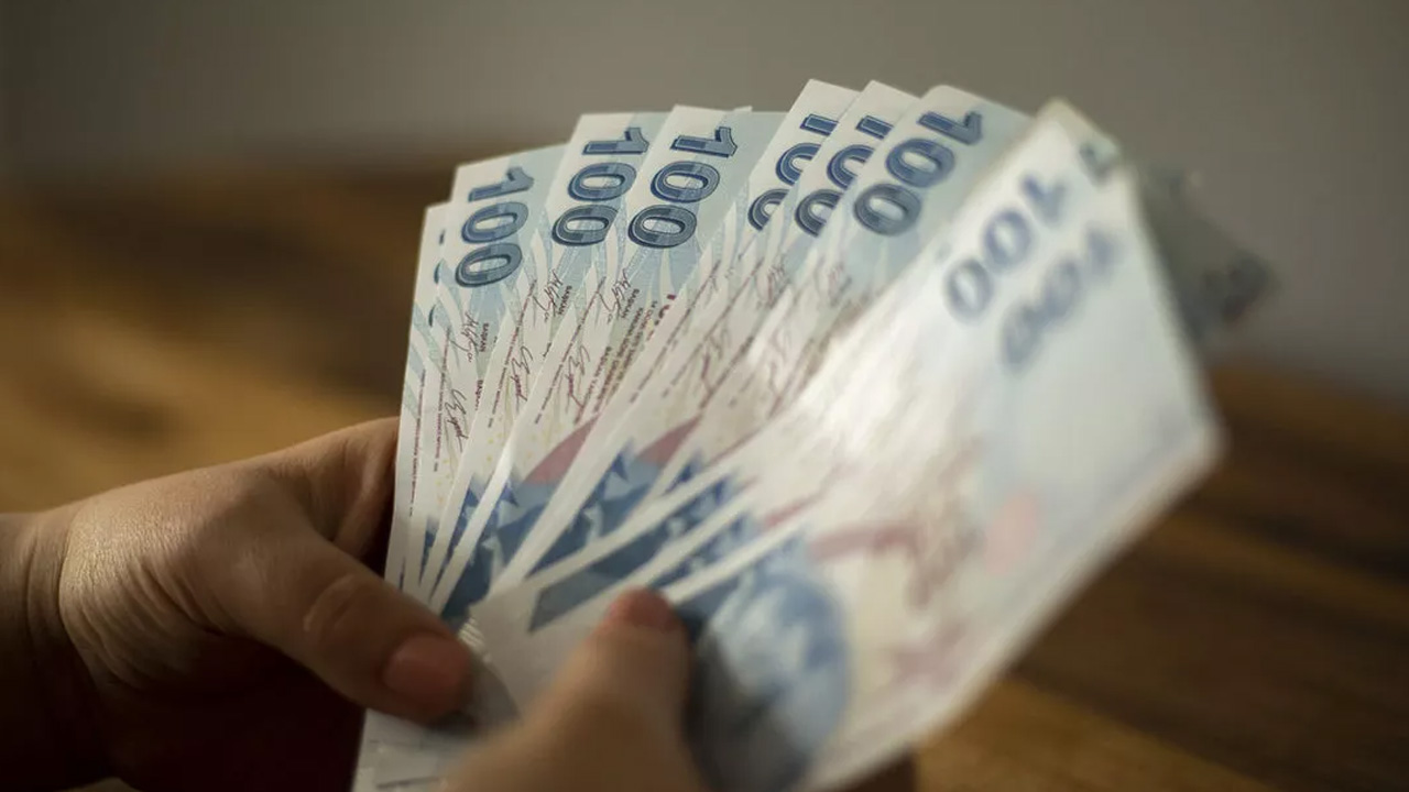 Sıfır faiz ile para verecek: Akbank vatandaşlara yeni duyurdu!