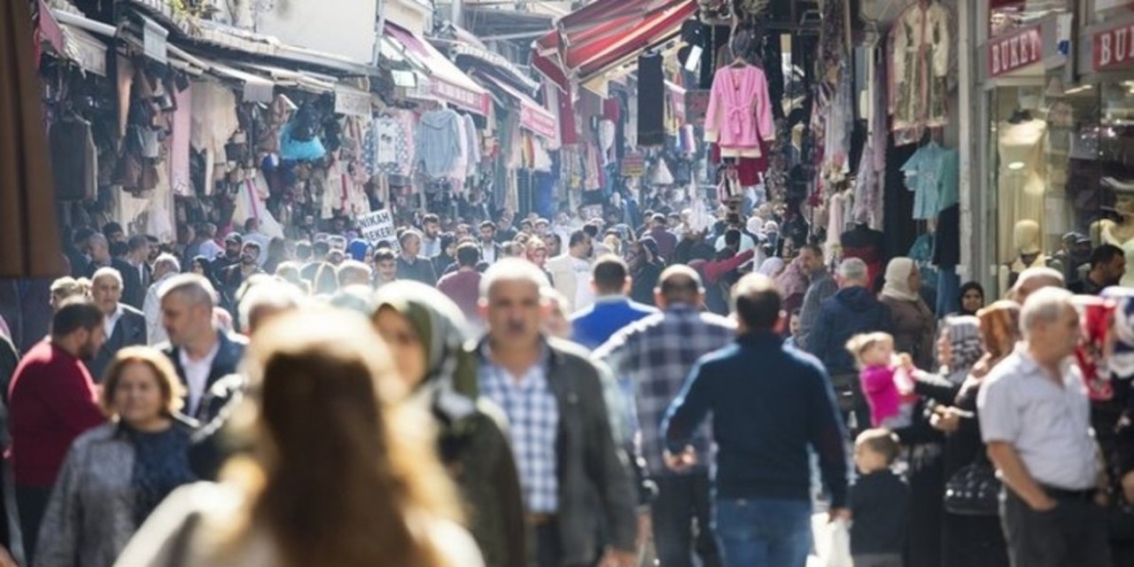 TÜİK açıkladı! Türkiye'de kadın ve erkek nüfusu değişti! Çalışan kadın nüfusu çalışan erkek nüfusu oranları ne oldu? İşte yanıtı