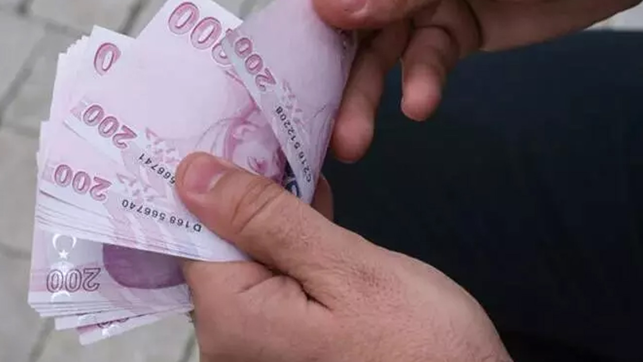 3 Bin 500 TL üzerinde emekli maaşı alanlara duyuruldu: 31 Mart ‘a kadar…