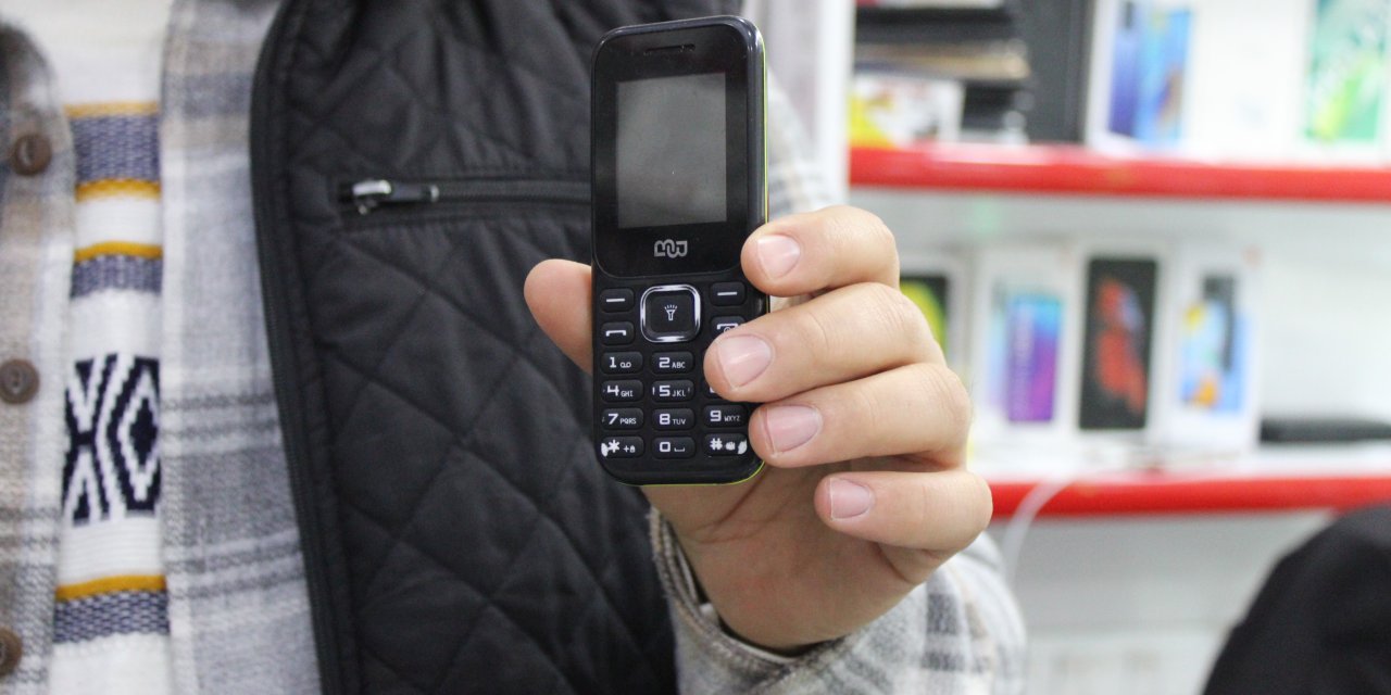 Deprem felaketi tüketici alışkanlıklarını değiştirdi! Tuşlu telefonlara ilgi arttı!