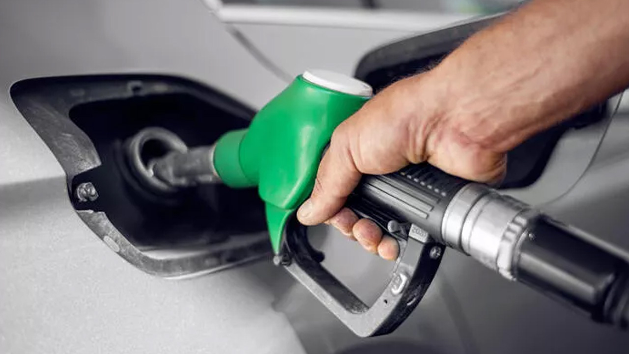 Motorin fiyatına büyük indirim geliyor: Alacak olan vatandaşlar yarını bekleyin!