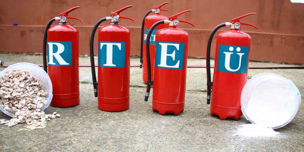 Türkiye'de ve dünyada tek! Kum midyesinin kabuğundan yangın söndürücü üretildi!