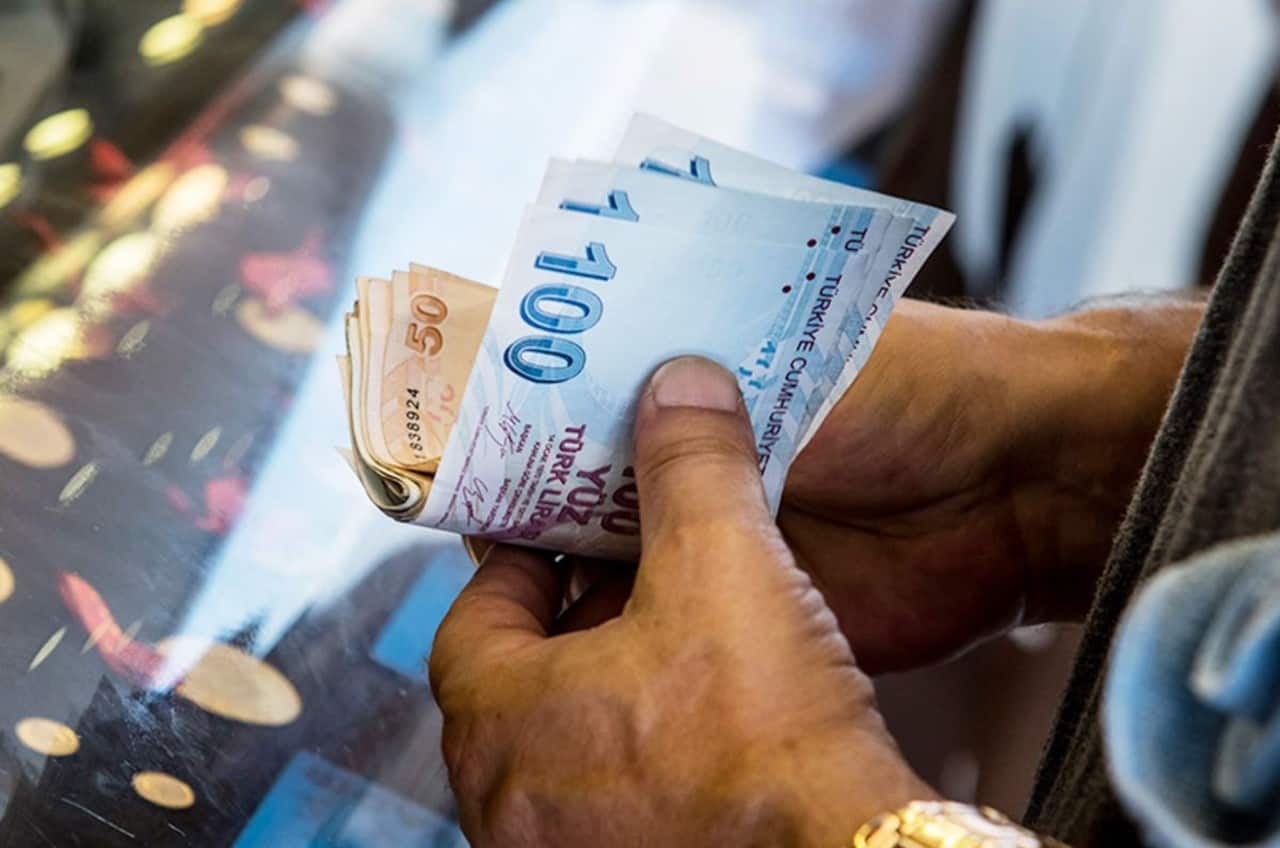 Otomobil almak isteyenlere büyük jest! Banka bugün duyurdu: Araba alacaklara 399 bin lira taşıt kredisi veriliyor