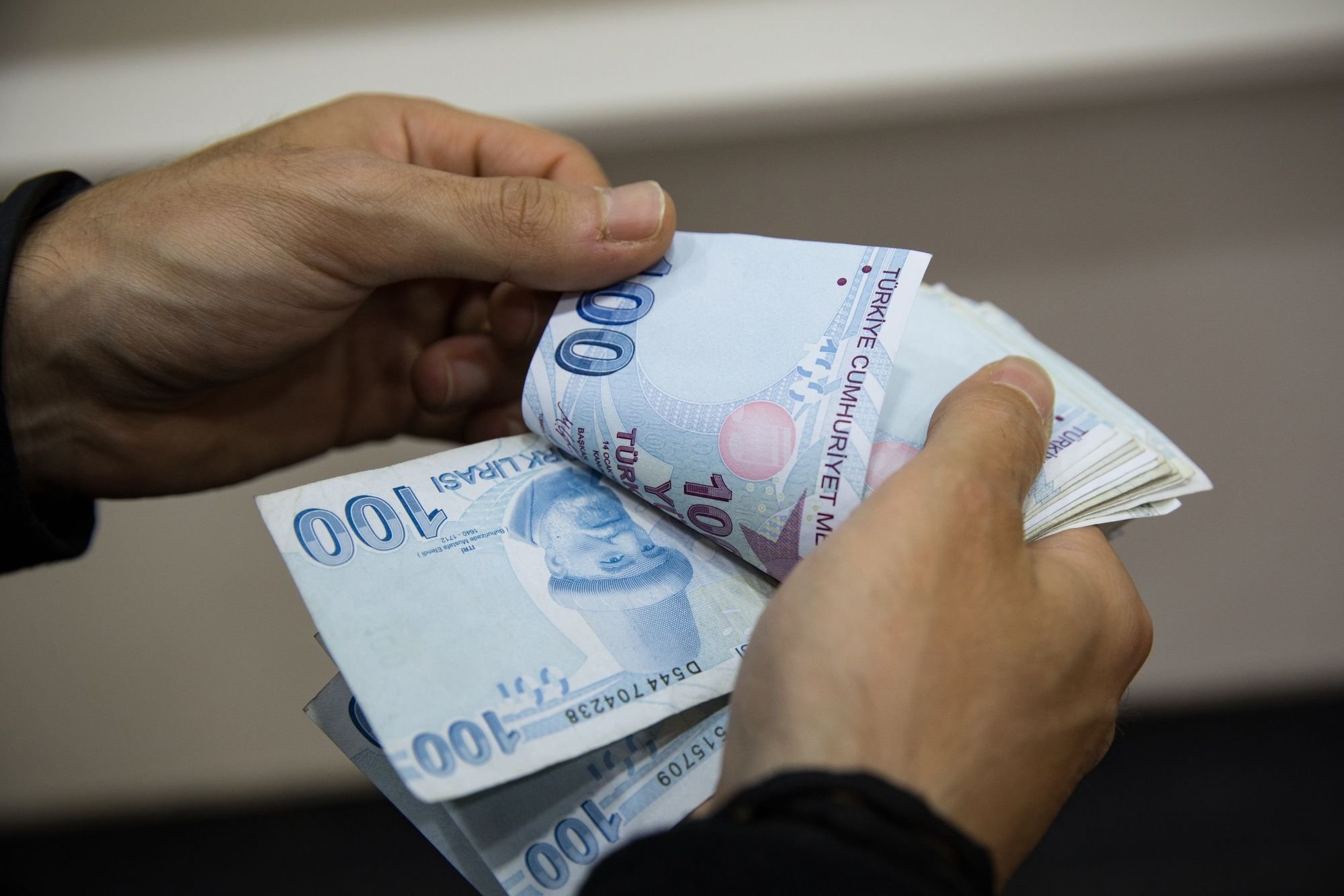 Ailede 18 yaş üstü bir kişi mutlaka başvursun! Aylık 1.250 TL  para verilecek: Sadece e-Devletten başvurun