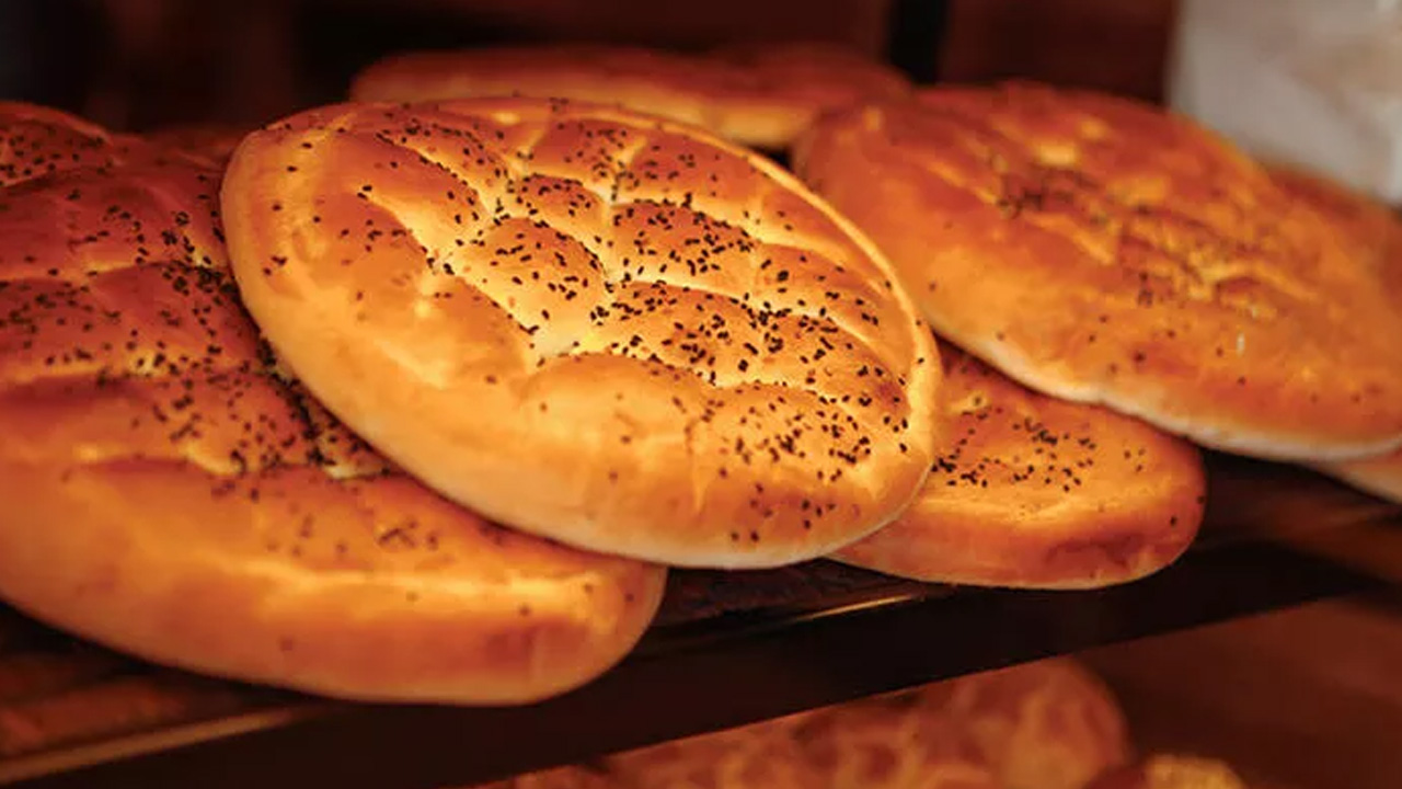 300 Gramlık Ramazan Pidesi bu fiyattan satılacak: Vatandaşlara duyuruldu, buralardan alabileceksiniz!