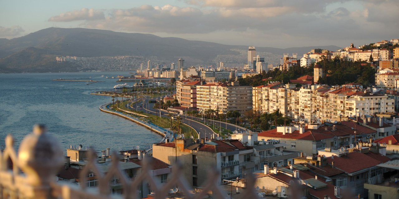 İzmir'de arsa almak isteyenler dikkat! Duyuru yapıldı: Onlarca arsa satışa çıkarıldı