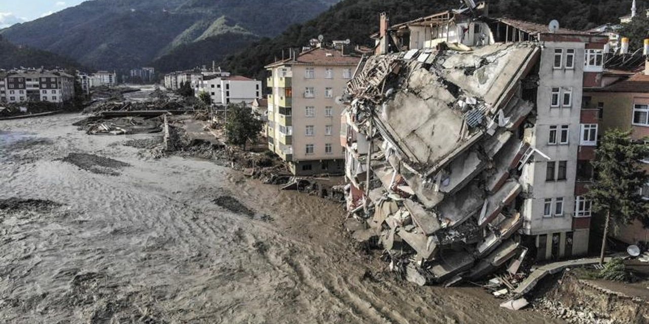 Deprem bölgelerinde sel felaketi uyarısı! Meteoroloji saat vererek uyardı: DİKKAT tek tehlike o değil, Çığ, fırtına ve...