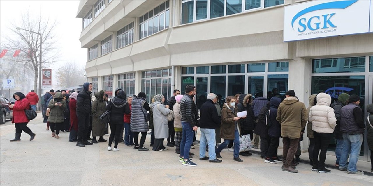 SGK'da işi olanlar dikkat! 31 Mart son gün! EYT'liler, emekliler, çalışanlar bu haber herkesi ilgilendiriyor