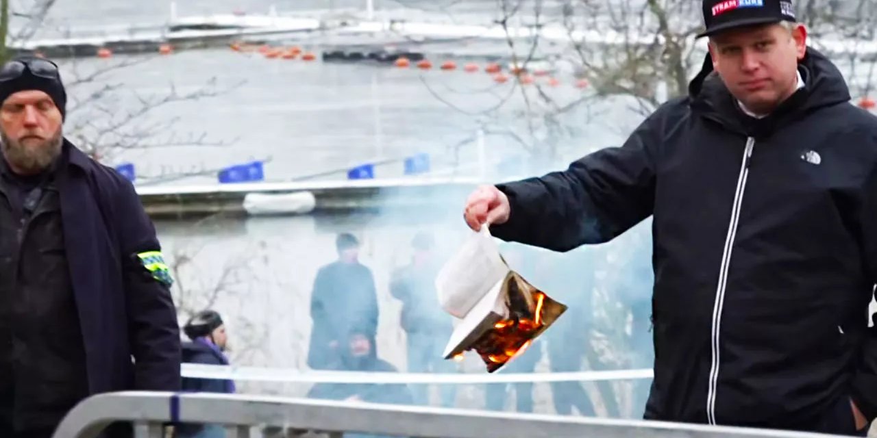 Danimarka'da iğrenç olay Türk Bayrağı ve Kuran-ı Kerim yakıldı! Dışişleri Bakanlığı'ndan SON DAKİKA Danimarka açıklaması