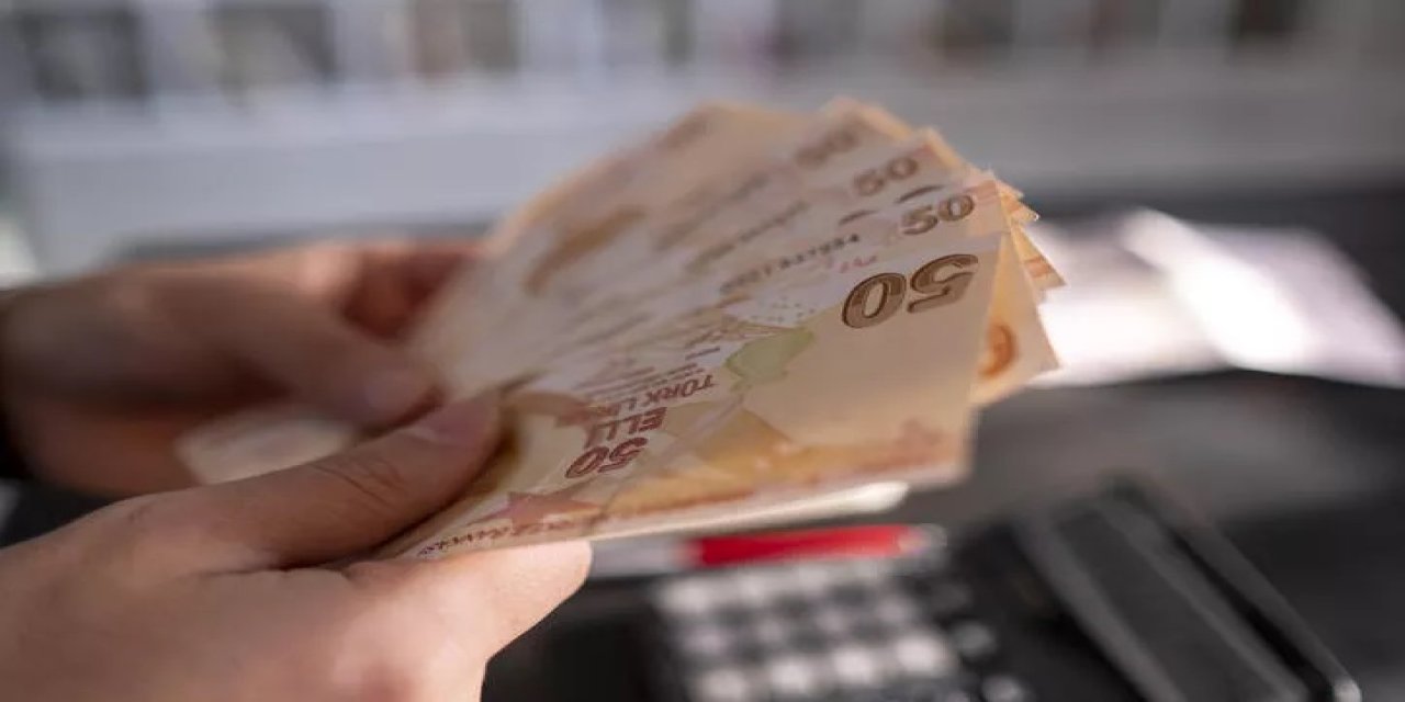 Asgari ücret zammı bekleyenler o kritik güne dikkat! Uzman isim erken zam iddiasını tüm yönleriyle inceledi! Salı günü için…