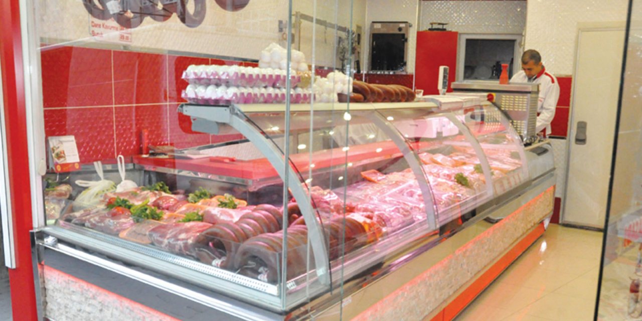 Ucuz et için markete gidenler şokta! Fiyat sabitleyerek zammı durdurmak istediler ters tepti! O markette etin kilosu 329 lira