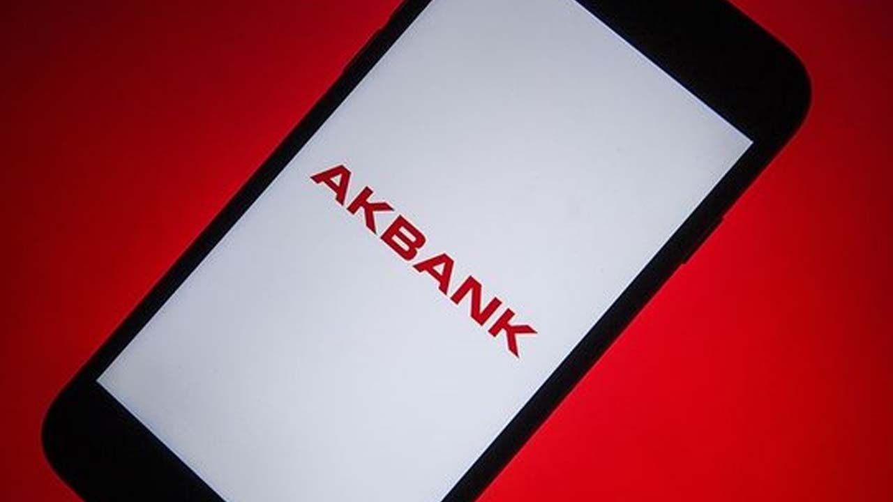 Cebinde Akbank Mobil’i olan vatandaşlara duyuru yapıldı: 30 Haziran’a kadar ücretsiz oldu! Uygulamaya girerek bu kodu alanlar…