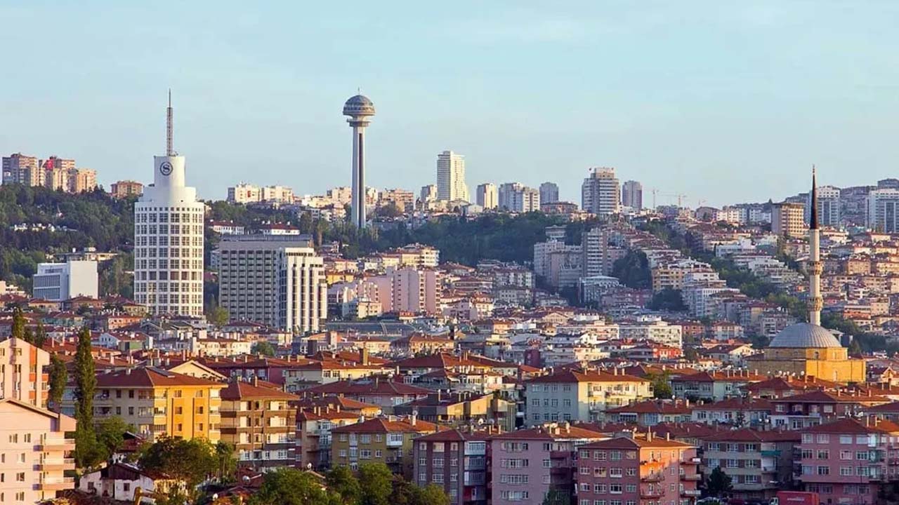 Ankaralılar gerekmedikçe evden çıkmayın! Vatandaşlara “ÖNEMLİ” diyerek duyuru yapıldı!