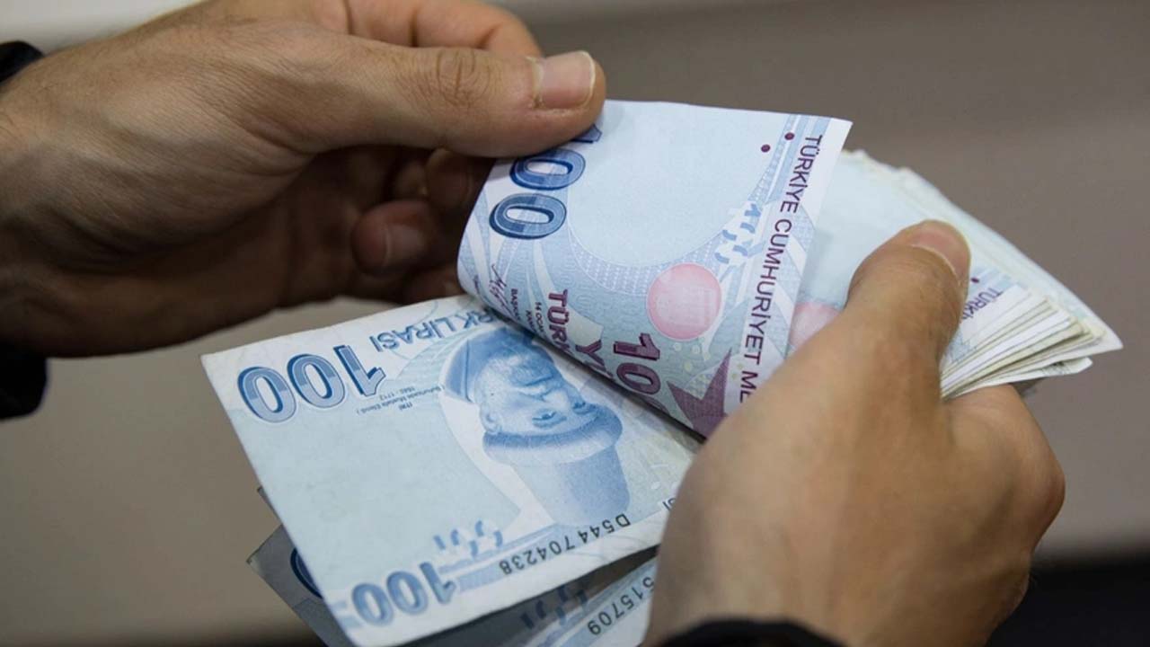 Kredi borcu olan tüm vatandaşlara duyuruldu: Her ay 4 kez e-Devlet üzerinden…
