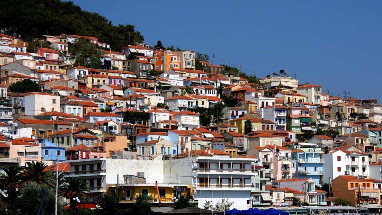 İzmirliler  2 Haziran’da başlıyor! 8-18 yaş grubu yarı fiyatını ödeyecek, 0-7 yaş grubu çocuklar için ücretsiz!