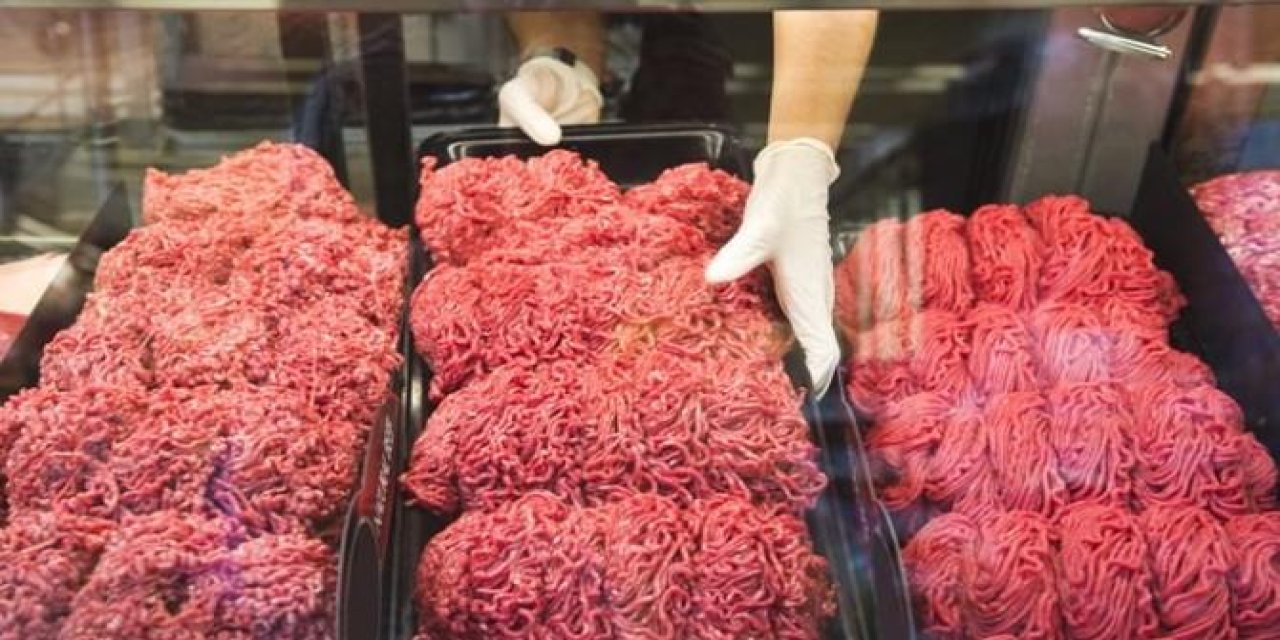 KIRMIZI ETE DEV ZAM! Kıymanın kilosu 300 TL'den 600 TL'ye ŞAP krizi hayvanları telef etti...