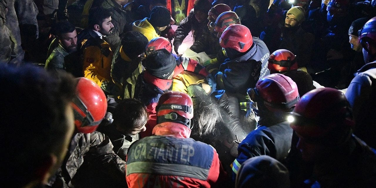 Devlet, afet bölgelerindeki işçileri unutmadı! SGK, 6.9 milyon çalışan için verileri açıkladı!