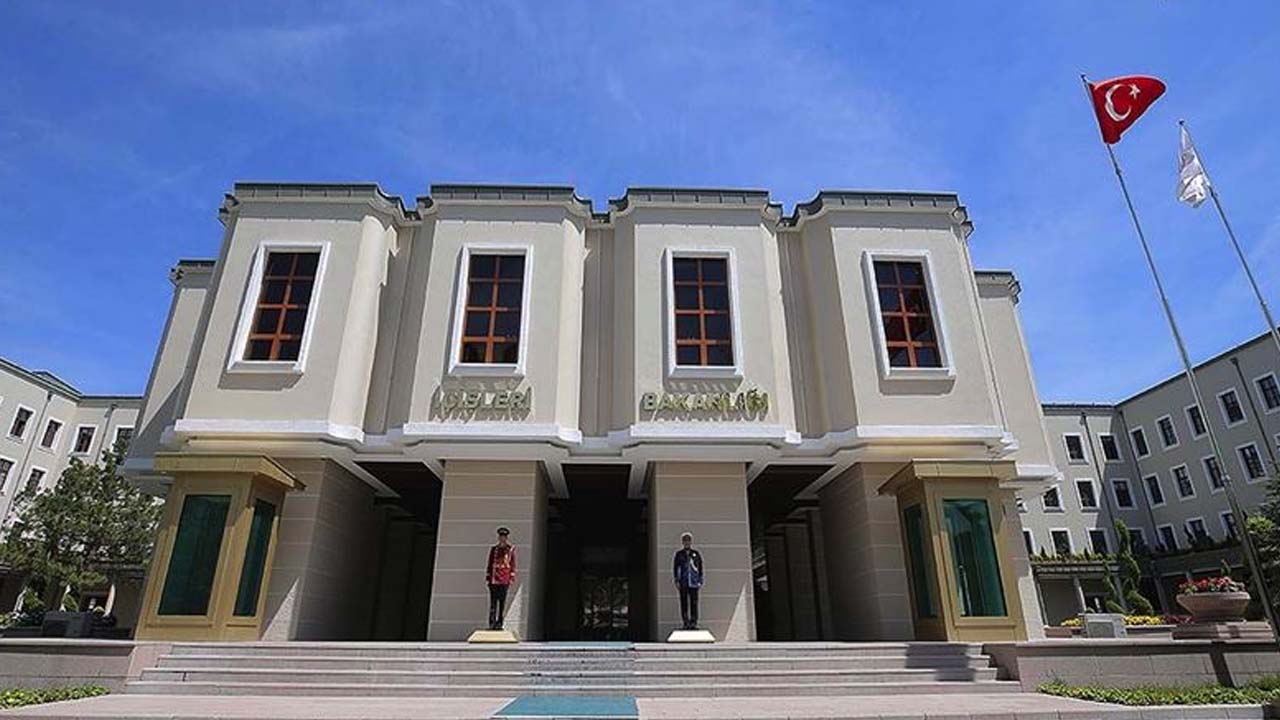 Tüm illere bayram genelgesi gönderildi: 24.00-06.00 saatleri arasında yasaklandı!