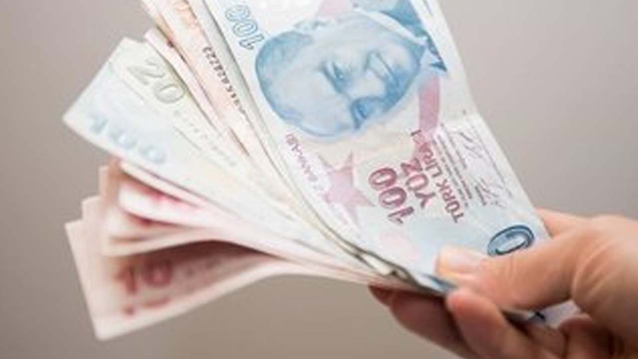 Banka müşteri olanlara 1000 TL verecek: Kredi kartı başvurusu yapmanız gerekiyor!