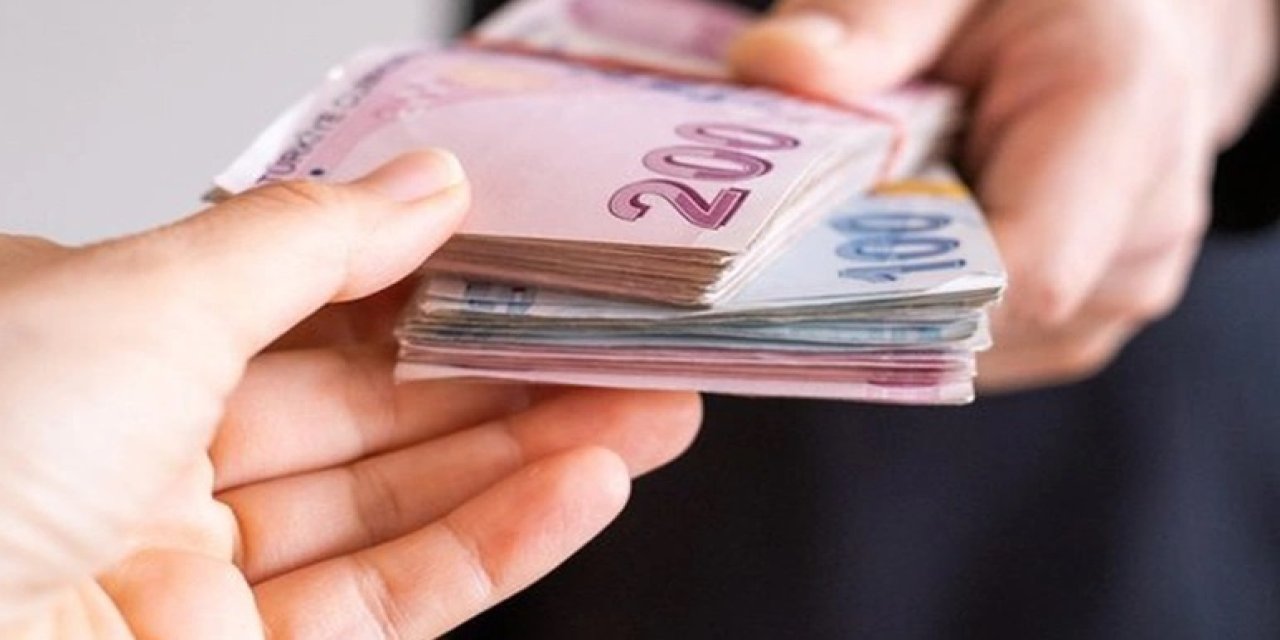 Bu fırsat 40 yılda bir gelir! O banka 18 yaşını doldurana “10 bin TL Bayram Harçlığı” dağıtıyor!