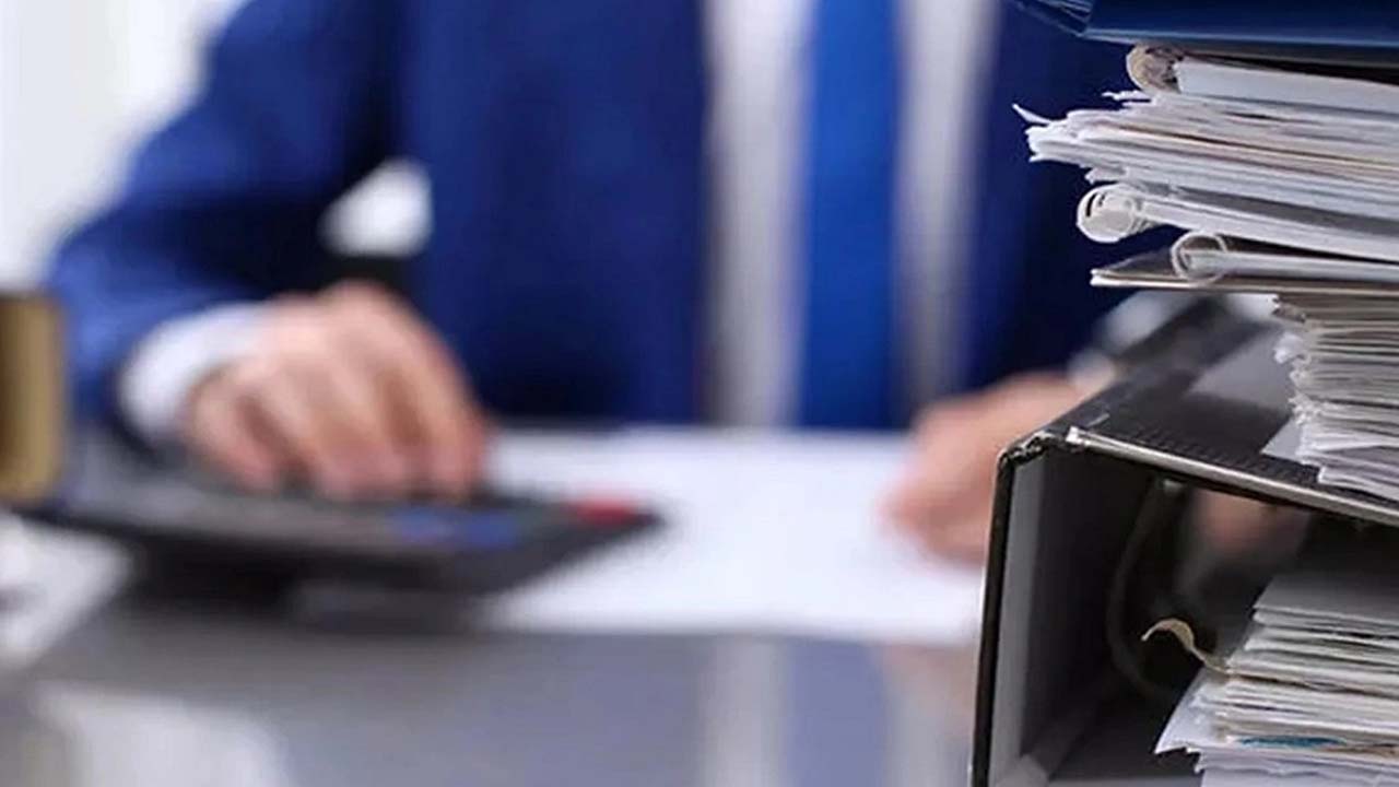 İzmir Demokrasi Üniversitesi personel alacak: Başvurular bugün başladı, 5 Mayıs’a kadar devam edecek!