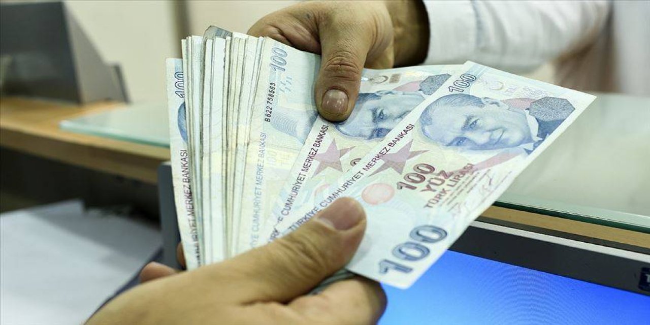 EYT'lilere 1500 TL PRİM DESTEĞİ! Ödeme düşürüldü: Artık 8 bin 106 lira yerine 6 bin 605 lira prim ödeyeceksiniz