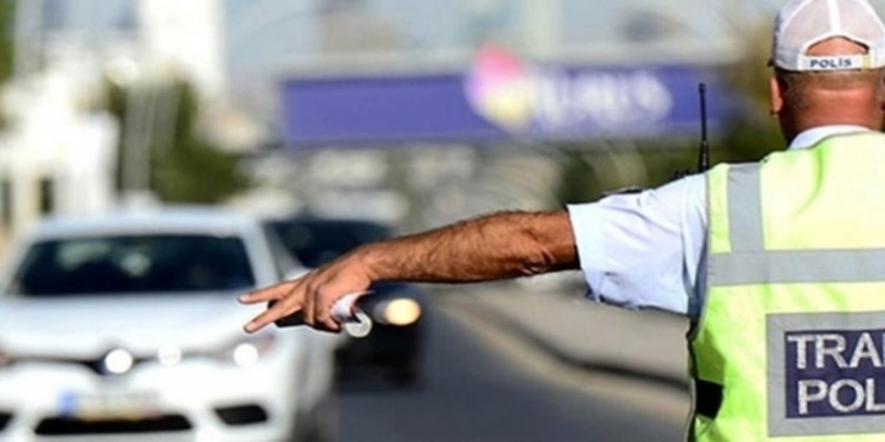 2023 trafik cezaları ne kadar oldu? Cep telefonuyla konuşmak 951 TL oldu!